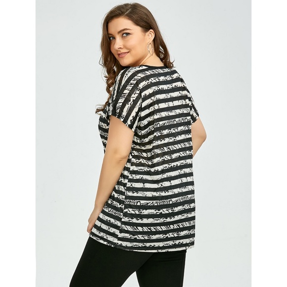 ♠ Plus Size Scribble Striped Long Tee - Black ♠ - Picture 5 of 8